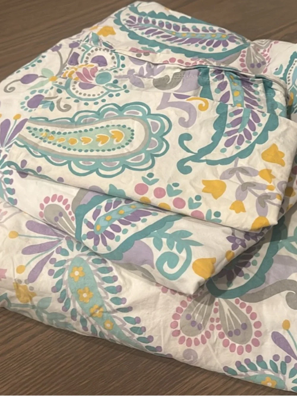 Pottery Barn Teen Paisley Cotton Sheet Set in Teal, Lavender & Yellow on White